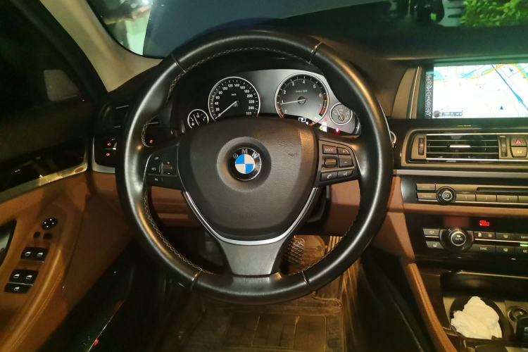 Used BMW 5 Series 2014 528Li Leading Model Steering Wheel