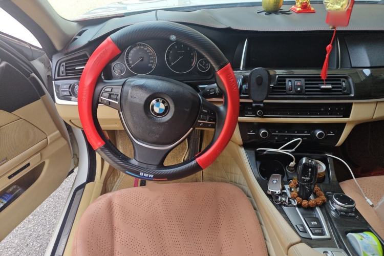 Used BMW 5 Series 2014 525Li Leading Model Steering Wheel