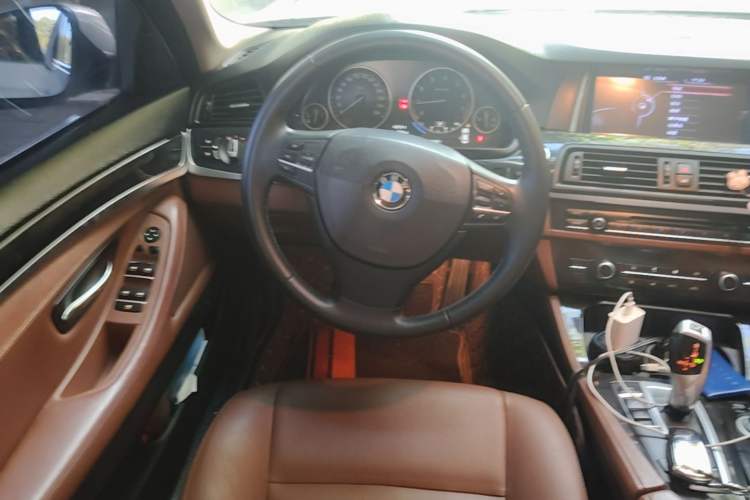 Used BMW 5 Series 2014 520Li Elegant Model Steering Wheel