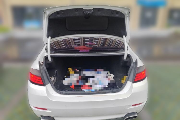 Used BMW 5 Series 2014 520Li Elegant Model Trunk