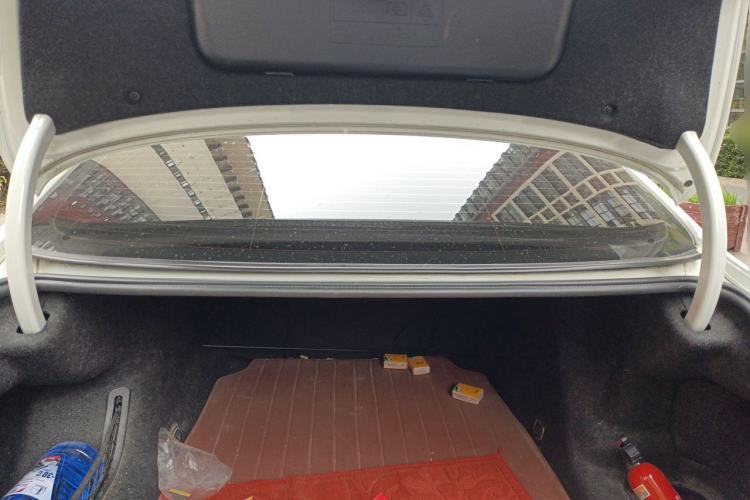 Used BMW 5 Series 2014 525Li Luxury Design Package Trunk