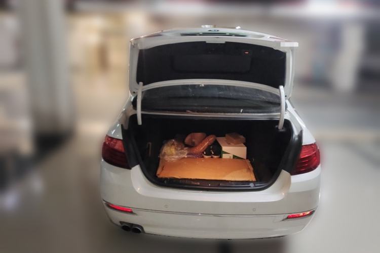 Used BMW 5 Series 2014 525Li Luxury Design Package Trunk