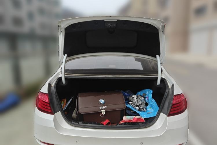 Used BMW 5 Series 2014 520Li Elegant Model Trunk