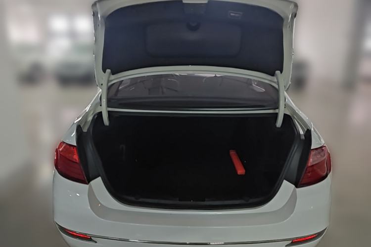 Used BMW 5 Series 2014 520Li Elegant Model Trunk