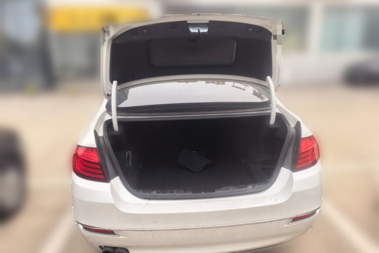 Used BMW 5 Series 2014 525Li Luxury Design Package Trunk