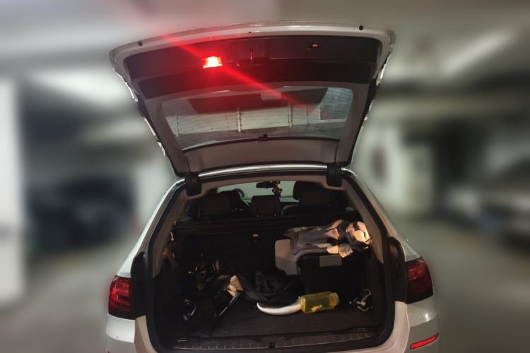Used BMW 5 Series 2014 520i Touring Edition Trunk