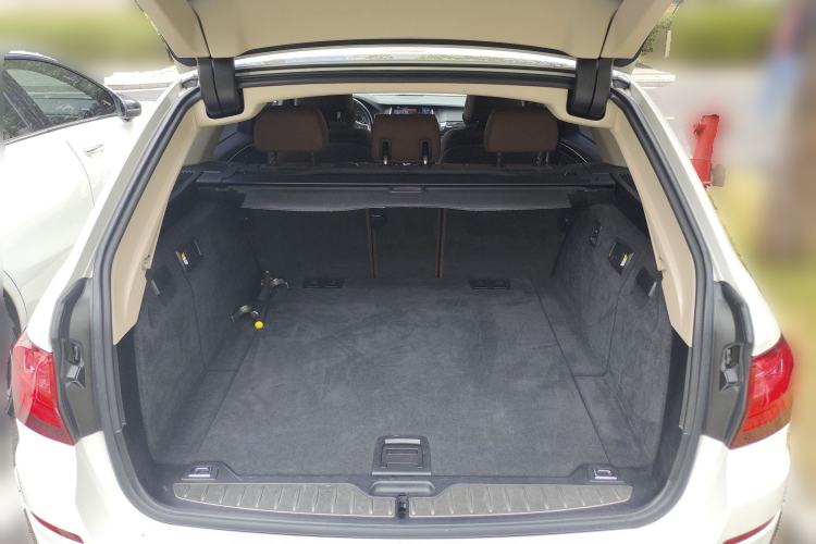 Used BMW 5 Series 2014 520i Touring Edition Trunk