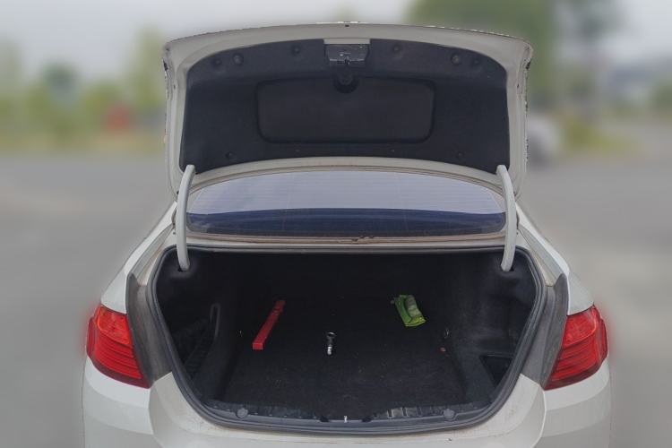 Used BMW 5 Series 2014 520Li Elegant Model Trunk