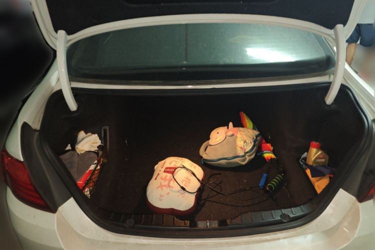 Used BMW 5 Series 2014 520Li Elegant Model Trunk