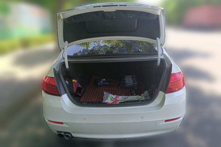 Used BMW 5 Series 2014 528Li Leading Model Trunk