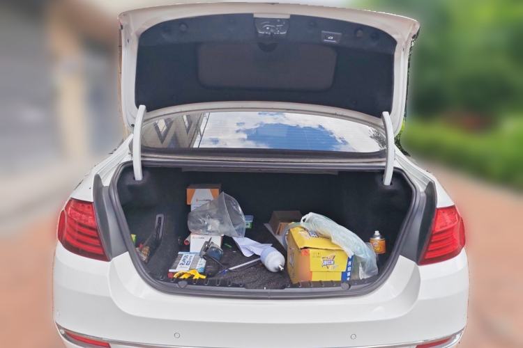 Used BMW 5 Series 2014 525Li Luxury Design Package Trunk