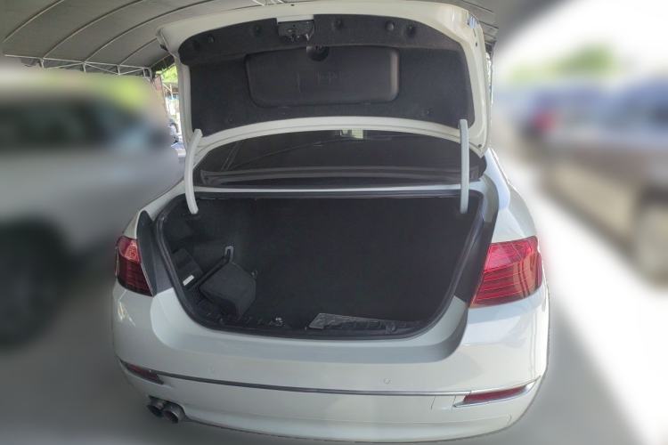 Used BMW 5 Series 2014 525Li Luxury Design Package Trunk