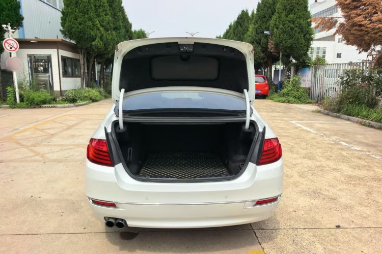 Used BMW 5 Series 2014 525Li Luxury Design Package Trunk