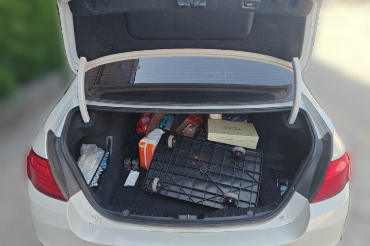 Used BMW 5 Series 2014 528Li Leading Model Trunk