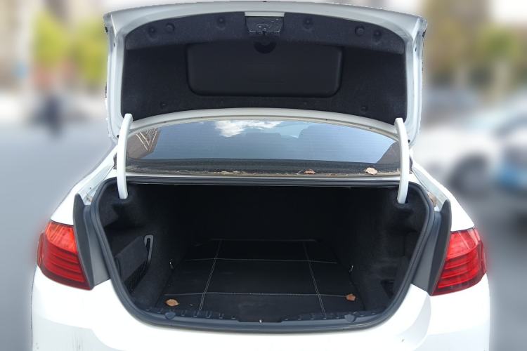 Used BMW 5 Series 2014 520Li Elegant Model Trunk