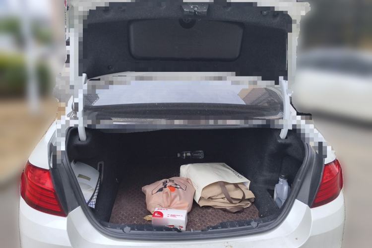 Used BMW 5 Series 2014 525Li Luxury Design Package Trunk