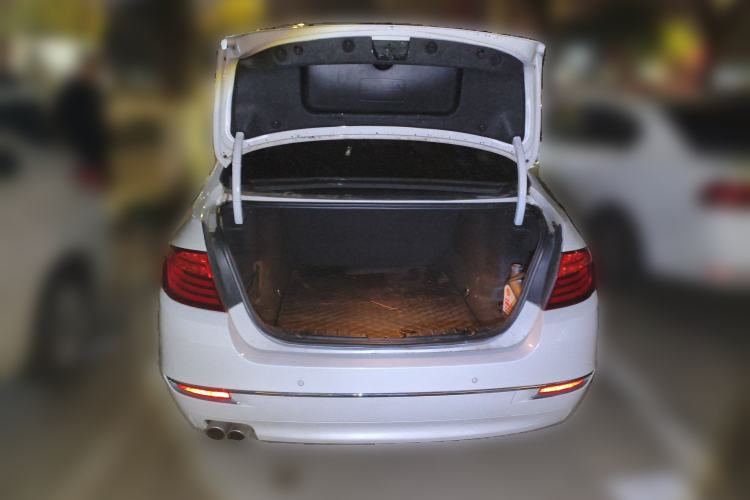 Used BMW 5 Series 2014 525Li Luxury Design Package Trunk