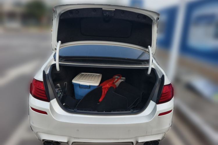 Used BMW 5 Series 2014 525Li Luxury Design Package Trunk