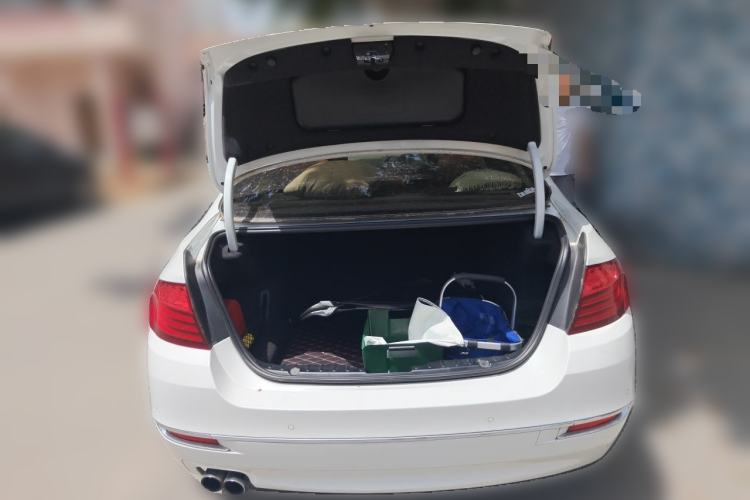 Used BMW 5 Series 2014 525Li Luxury Design Package Trunk