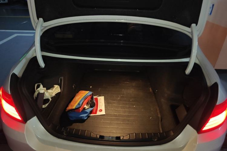 Used BMW 5 Series 2014 525Li Luxury Design Package Trunk