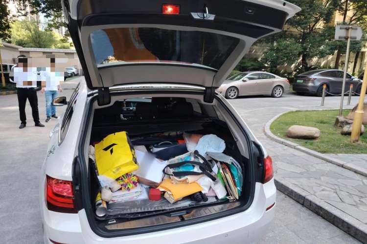 Used BMW 5 Series 2014 520i Touring Edition Trunk