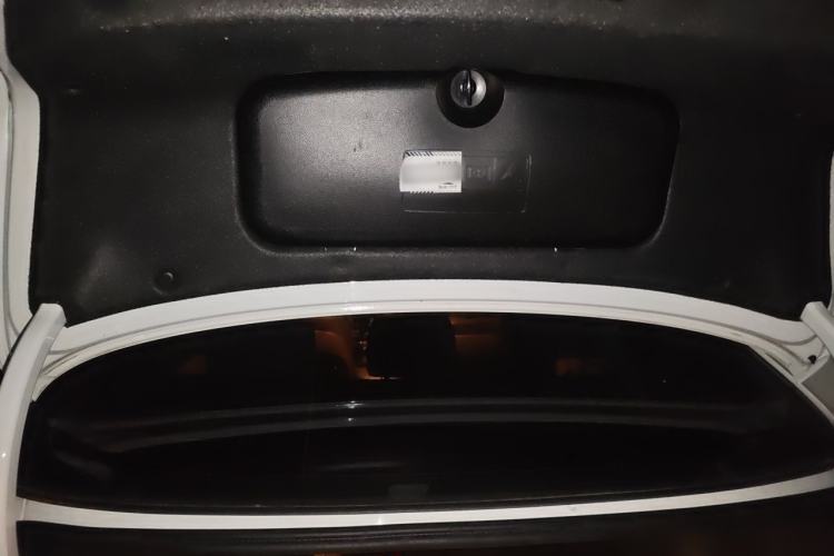 Used BMW 5 Series 2014 525Li Leading Model Trunk
