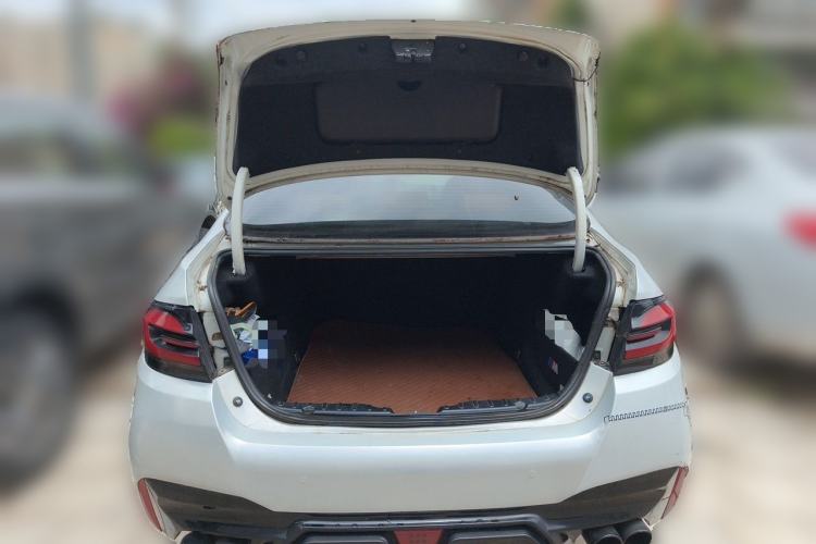 Used BMW 5 Series 2014 525Li Fashion Design Package Trunk