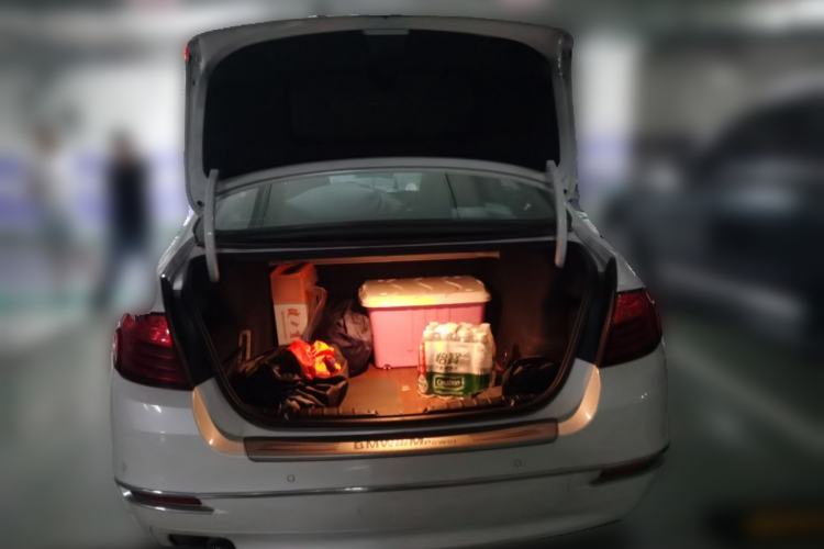 Used BMW 5 Series 2014 525Li Leading Model Trunk