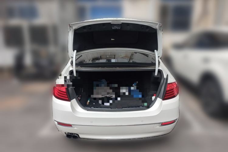 Used BMW 5 Series 2014 525Li Luxury Design Package Trunk