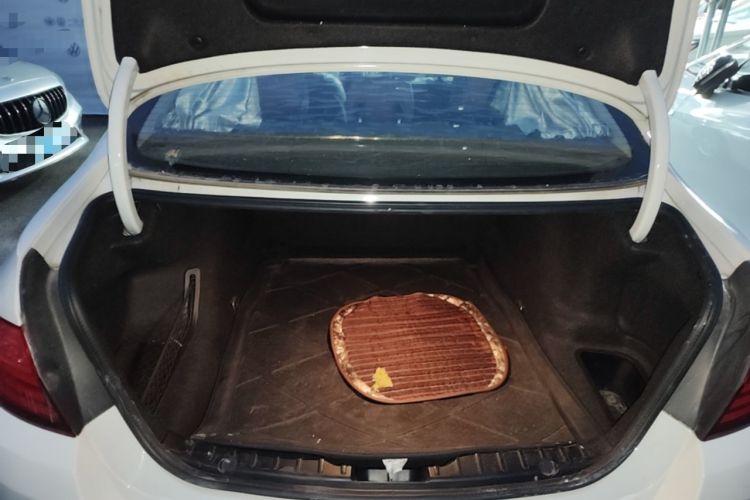 Used BMW 5 Series 2014 525Li Leading Model Trunk