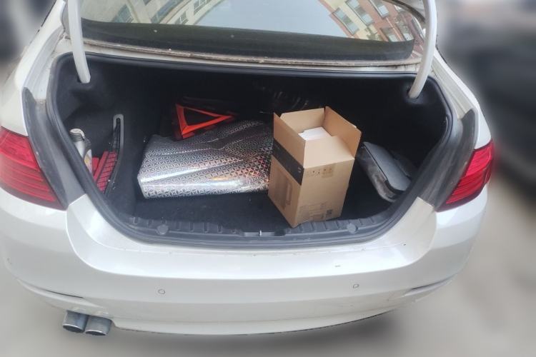 Used BMW 5 Series 2014 528Li Leading Model Trunk