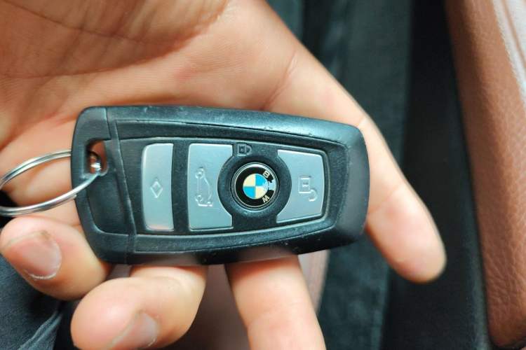 Used BMW 5 Series 2014 520Li Elegant Model Vehicle Key
