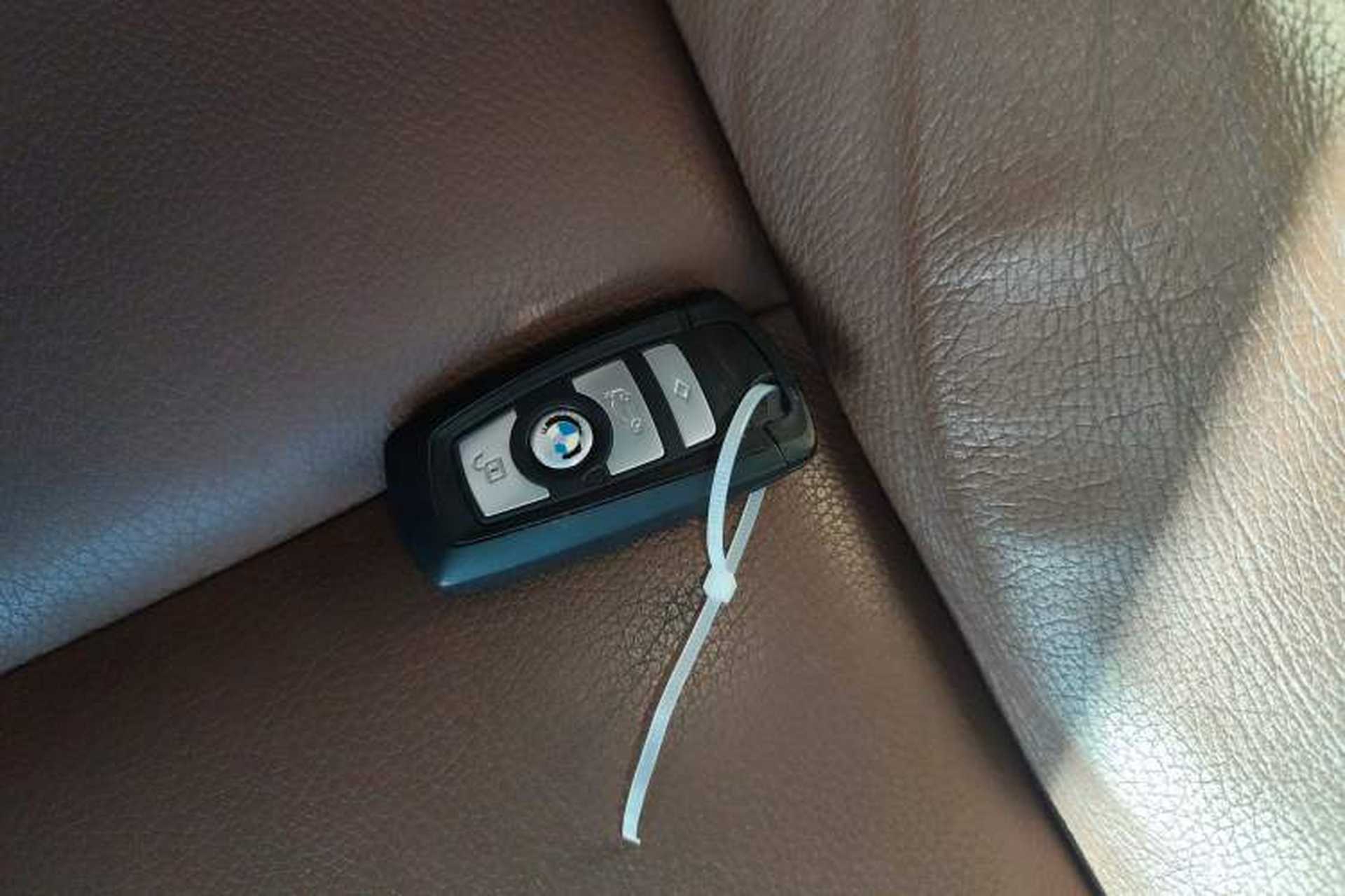 Used BMW 5 Series 2014 520i Elegant Edition Vehicle Key