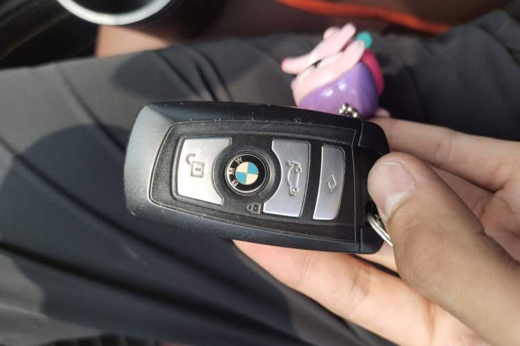 Used BMW 5 Series 2014 520Li Elegant Model Vehicle Key