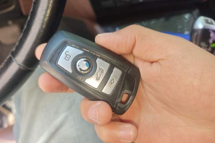 Used BMW 5 Series 2014 520Li Elegant Model Vehicle Key