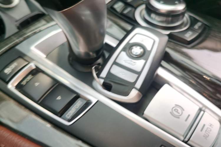 Used BMW 5 Series 2014 525Li Leading Model Vehicle Key