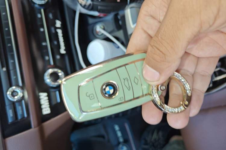 Used BMW 5 Series 2014 520Li Elegant Model Vehicle Key