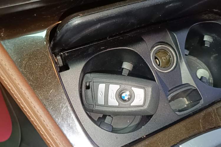 Used BMW 5 Series 2014 525Li Leading Model Vehicle Key