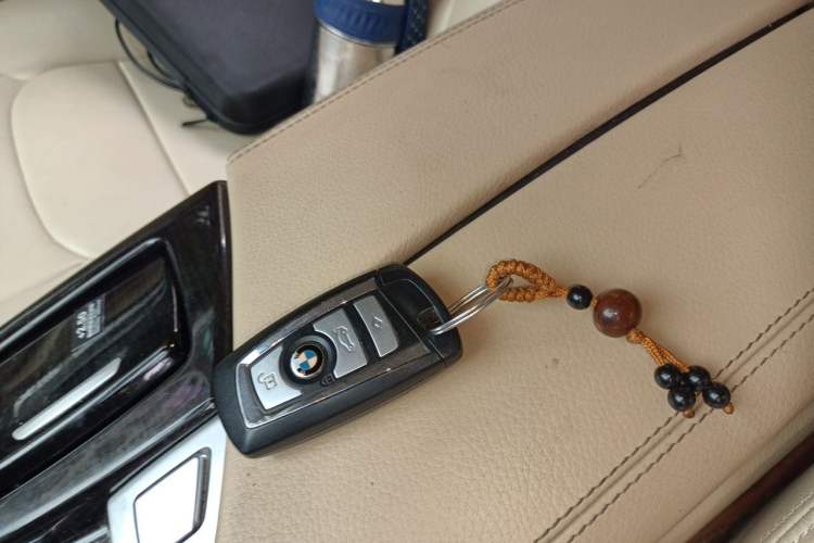 Used BMW 5 Series 2014 525Li Luxury Design Package Vehicle Key