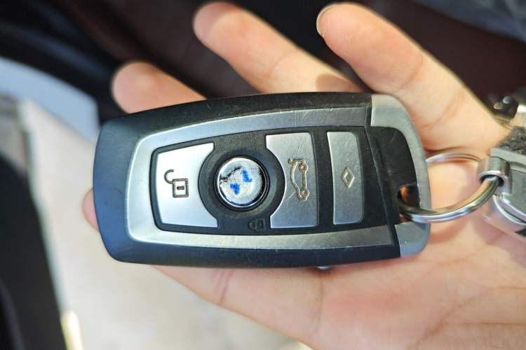 Used BMW 5 Series 2014 520Li Elegant Model Vehicle Key