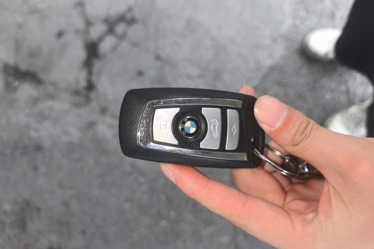Used BMW 5 Series 2014 525Li Luxury Design Package Vehicle Key
