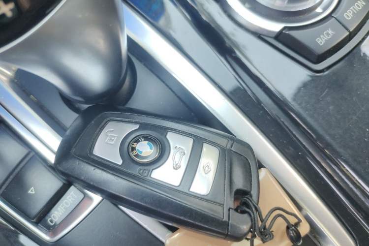 Used BMW 5 Series 2014 520Li Elegant Model Vehicle Key