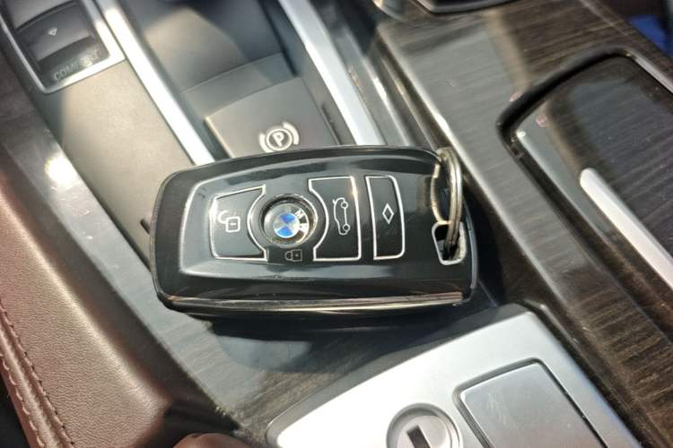 Used BMW 5 Series 2014 525Li Luxury Design Package Vehicle Key