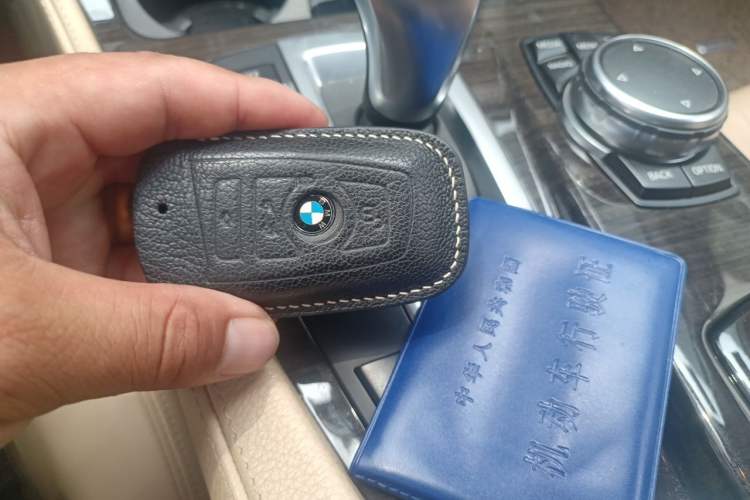 Used BMW 5 Series 2014 525Li Luxury Design Package Vehicle Key