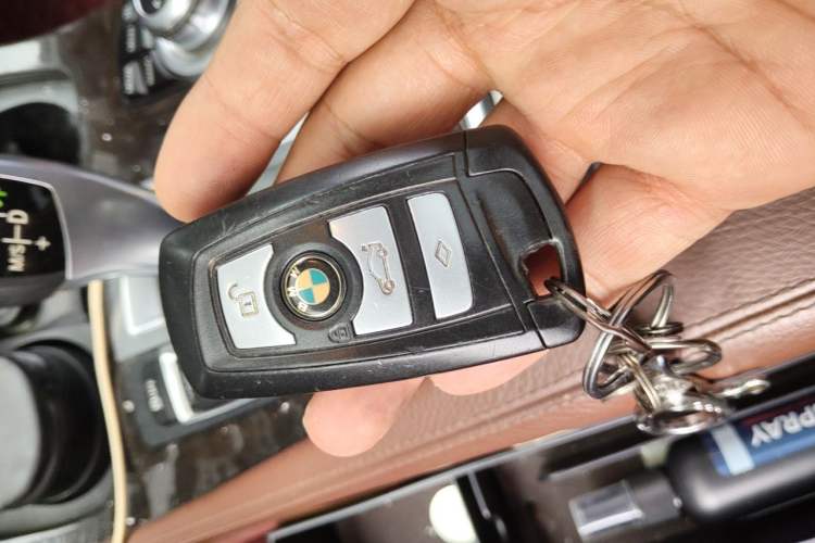 Used BMW 5 Series 2014 525Li Leading Model Vehicle Key
