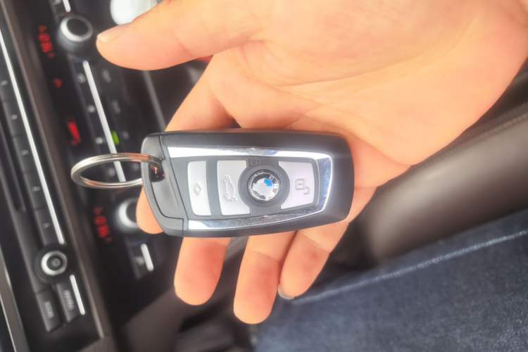Used BMW 5 Series 2014 525Li Luxury Design Package Vehicle Key