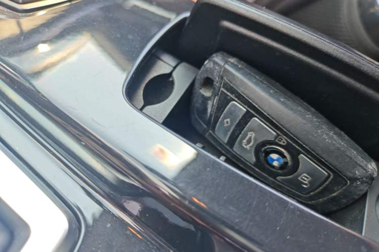 Used BMW 5 Series 2014 520Li Elegant Model Vehicle Key