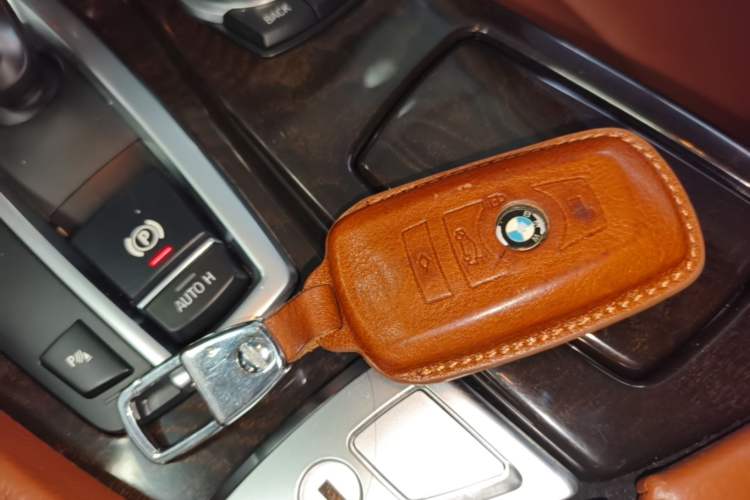 Used BMW 5 Series 2014 525Li Leading Model Vehicle Key