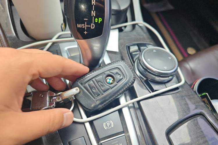 Used BMW 5 Series 2014 525Li Luxury Design Package Vehicle Key