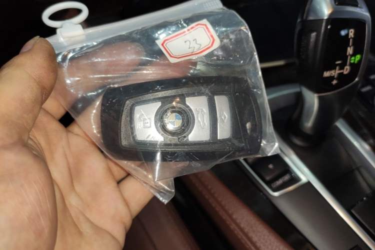 Used BMW 5 Series 2014 535Li Leading Model Vehicle Key